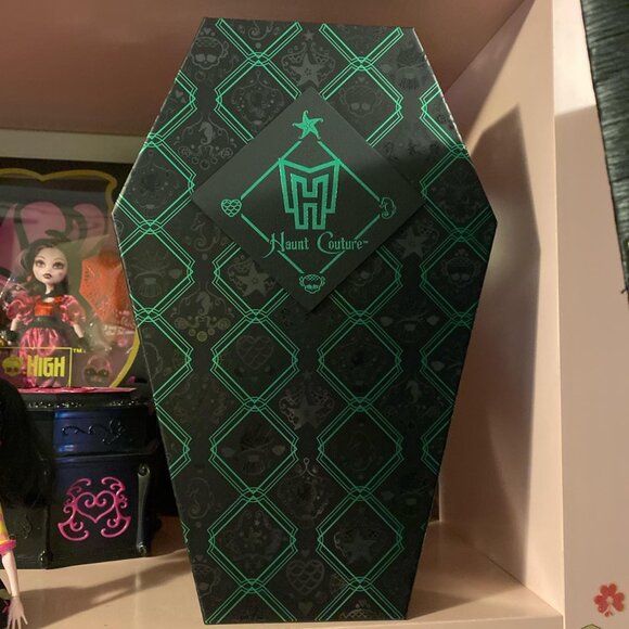 Monster High Haunt Couture Lagoona Blue BNIB - Picture 2 of 2